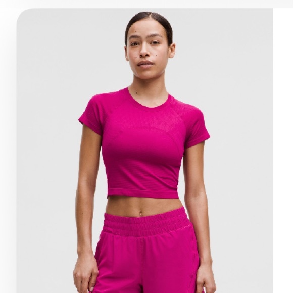 lululemon athletica Swiftly Tech Cropped Short-Sleeve Shirt 2.0 - Picture 1 of 1